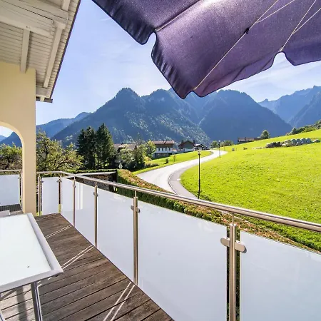 Apartment Schallert Buerserberg